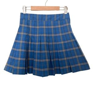 ARITZIA Sunday Best Olive Pleated Plaid Mini Skirt Azurine Blue and White